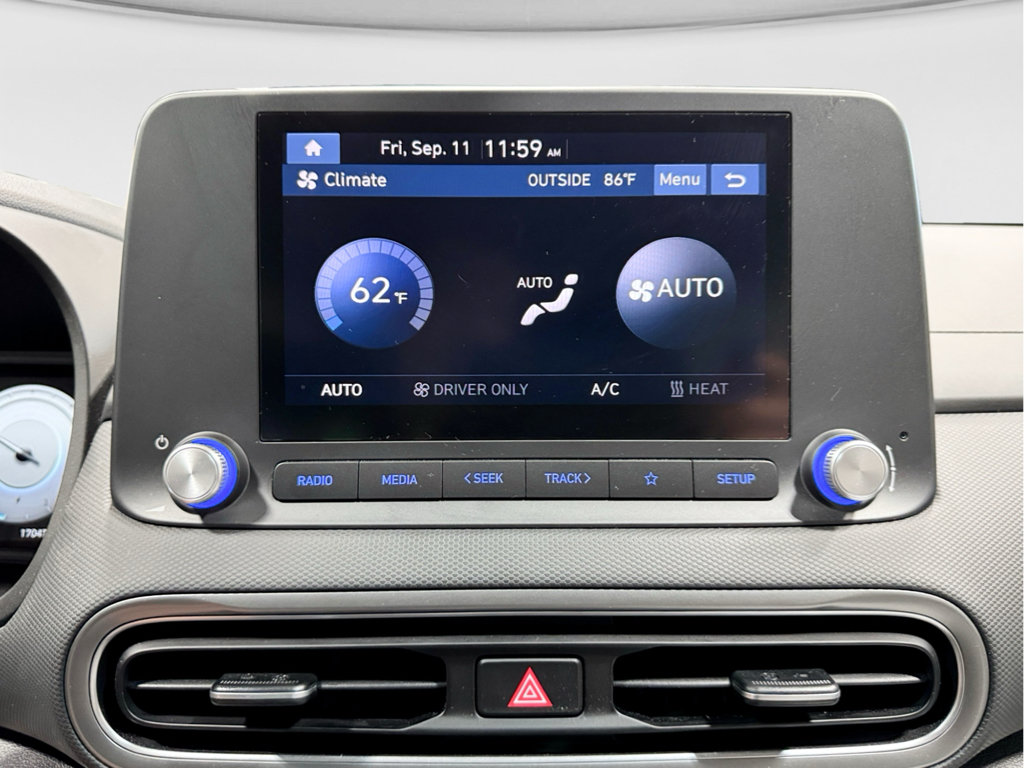 Used 2023 Hyundai Kona SE FWD image 14
