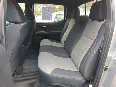 Used 2023 Toyota Tacoma TRD Off-Road w/ Technology Package image 10