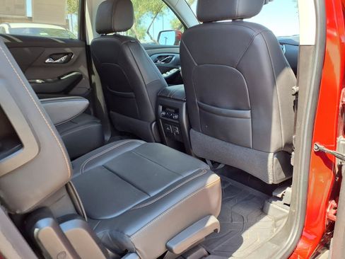 Used 2021 Chevrolet Traverse RS w/ LPO, Floor Liner Package FWD image 13