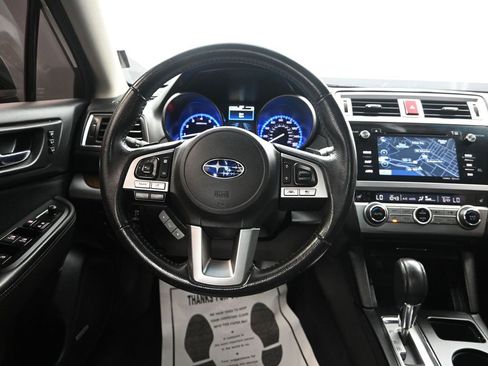 Used 2017 Subaru Outback 3.6R Limited image 34