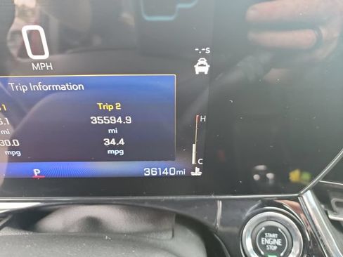 Used 2025 Chevrolet Trax RS w/ Driver Confidence Package FWD image 30