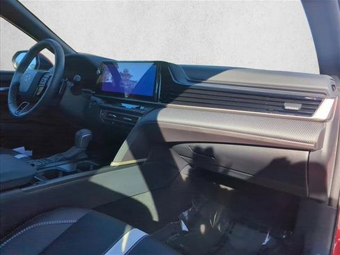 Certified 2025 Toyota Camry SE image 25