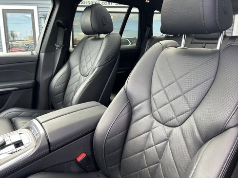 Used 2023 BMW X5 xDrive40i image 19
