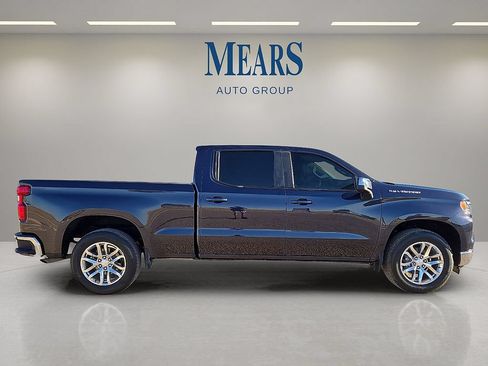 Used 2023 Chevrolet Silverado 1500 LT w/ Protection Package AWD/4WD image 6