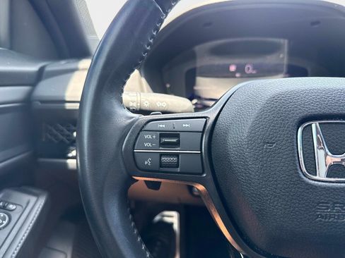 Used 2023 Honda Accord Sport image 25