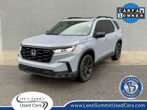Used 2025 Honda Pilot Black Edition image 1