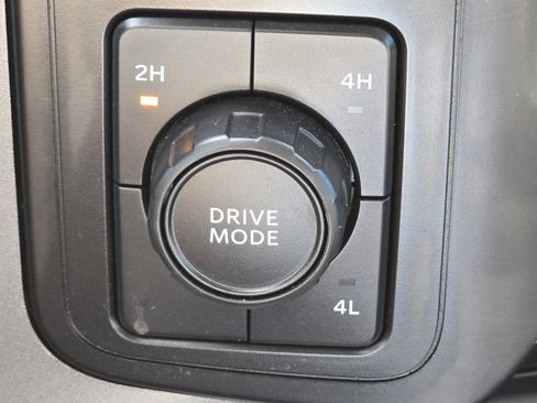 Used 2023 Ford F150 XLT w/ XTR Package AWD/4WD image 11