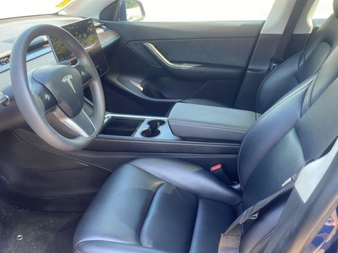 Used 2022 Tesla Model Y Performance AWD/4WD image 7