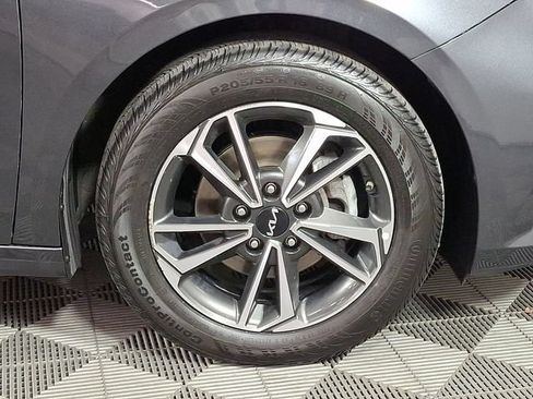 Used 2023 Kia Forte LXS FWD image 11