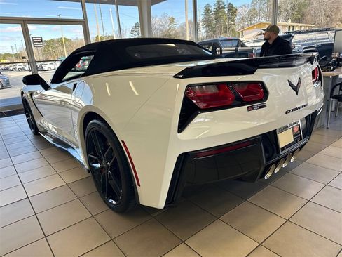 Used 2016 Chevrolet Corvette Stingray Convertible w/ 3LT Preferred Equipment Group image 7
