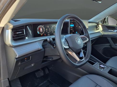 New 2026 Volkswagen Tiguan SE AWD/4WD image 51