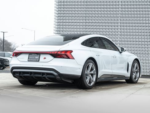 Certified 2023 Audi e-tron GT Prestige w/ Prestige Package image 4