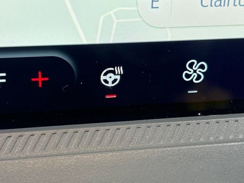 Used 2025 Ford Maverick Lobo image 19