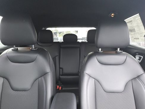 New 2026 Jeep Compass Latitude image 29