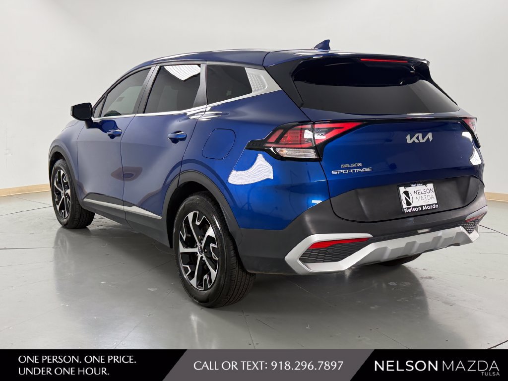Used 2024 Kia Sportage EX FWD image 8