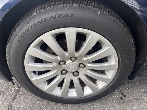 Used 2012 Buick Regal Leather image 16