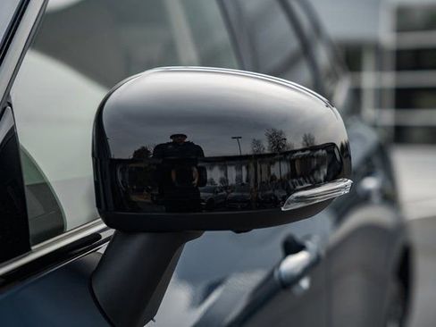 New 2026 Volvo XC60 B5 Ultra w/ Protection Package Premier image 15