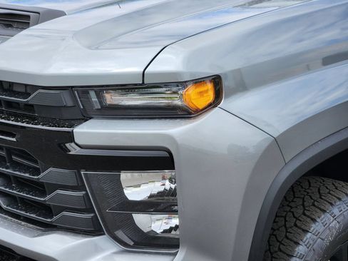 New 2026 Chevrolet Silverado 2500 Custom w/ Custom Value Package AWD/4WD image 5