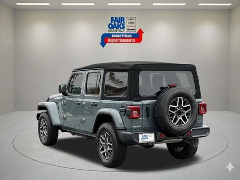 Certified 2024 Jeep Wrangler Sahara image 10