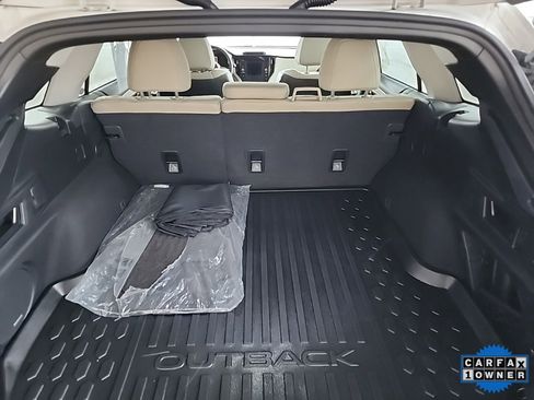 Used 2023 Subaru Outback Limited image 9