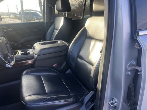 Used 2016 Chevrolet Tahoe LT image 9