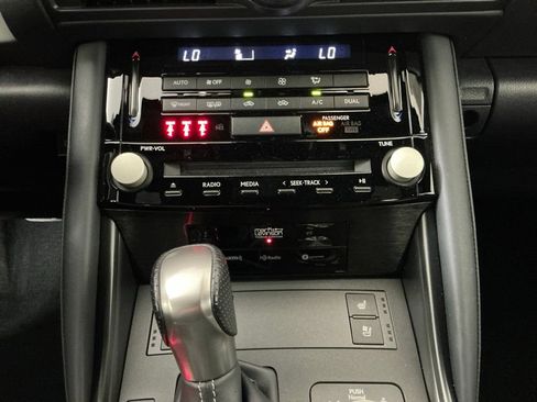 Used 2023 Lexus IS 350 F Sport RWD image 12