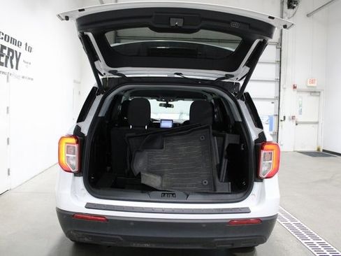 Used 2023 Ford Explorer XLT image 22