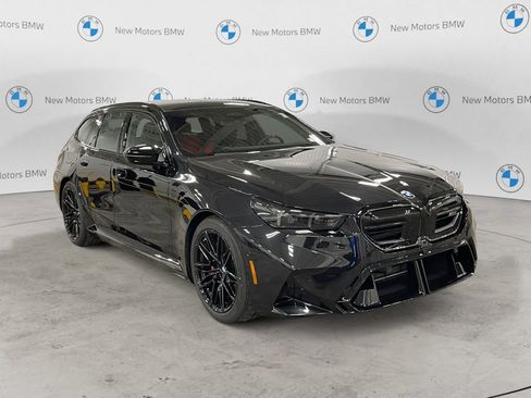 New 2026 BMW M5 Touring image 7