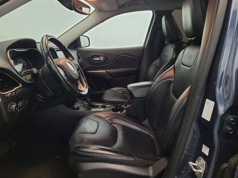 Used 2019 Jeep Cherokee Limited AWD/4WD image 17