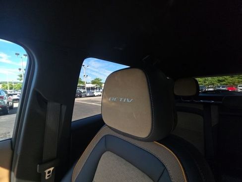 Used 2025 Chevrolet Equinox ACTIV AWD/4WD image 23