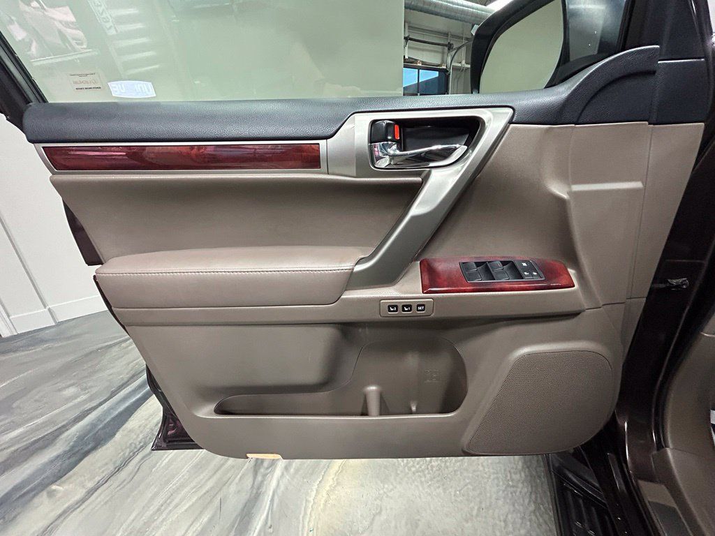 Used 2012 Lexus GX 460 w/ Comfort Plus Pkg AWD/4WD image 60