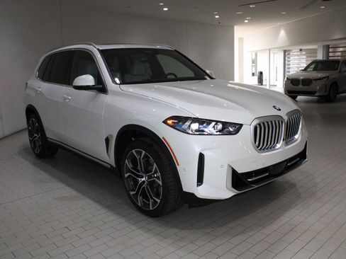 Used 2026 BMW X5 xDrive40i AWD/4WD image 8
