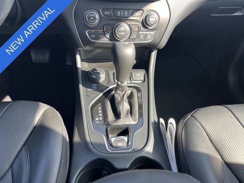 Used 2023 Jeep Cherokee Altitude Lux w/ Lux Elite Package AWD/4WD image 16