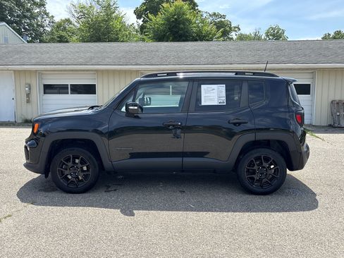 Used 2020 Jeep Renegade Altitude AWD/4WD image 10