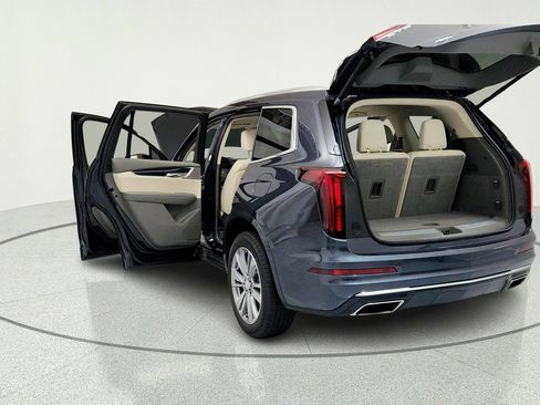 Certified 2023 Cadillac XT6 Premium Luxury w/ LPO, Floor Liner Package AWD/4WD image 11