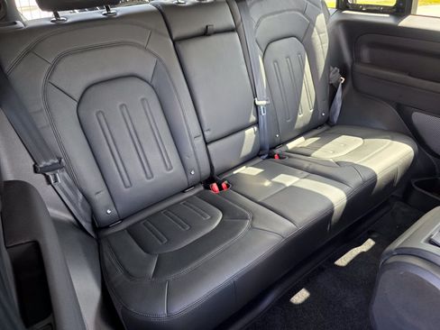 Used 2021 Land Rover Defender 90 First Edition AWD/4WD image 5