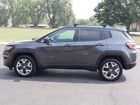 Used 2019 Jeep Compass Limited AWD/4WD image 9