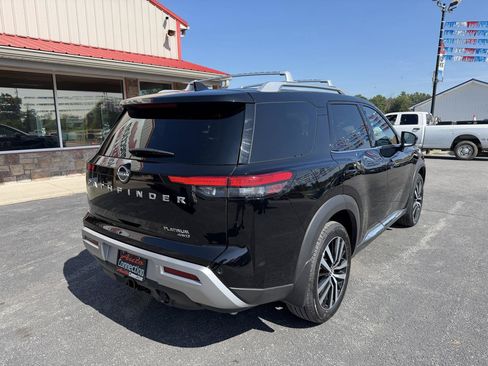 Used 2025 Nissan Pathfinder Platinum AWD/4WD image 4