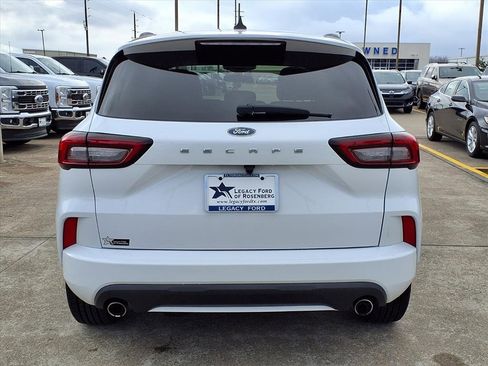 Used 2023 Ford Escape ST-Line image 5
