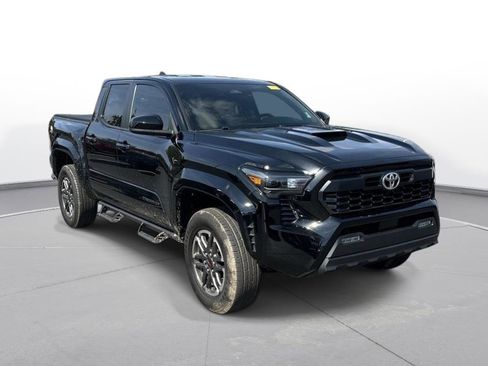 Certified 2024 Toyota Tacoma TRD Sport image 4