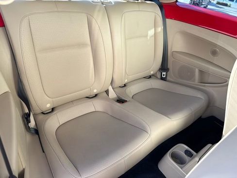 Used 2019 Volkswagen Beetle 2.0T SE w/ SE Premium Package image 18