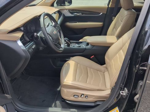 Used 2022 Cadillac XT6 Premium Luxury w/ Platinum Package AWD/4WD image 19
