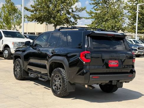 Used 2026 Toyota 4Runner SR5 AWD/4WD image 7