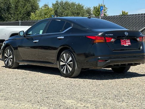 Used 2022 Nissan Altima 2.5 SV FWD image 7