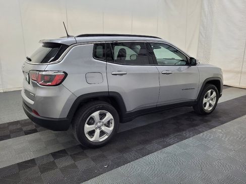 Used 2018 Jeep Compass Latitude w/ Popular Equipment Group AWD/4WD image 10