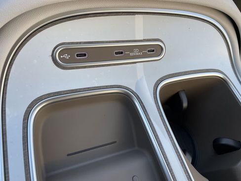 New 2026 Hyundai Palisade Limited image 17