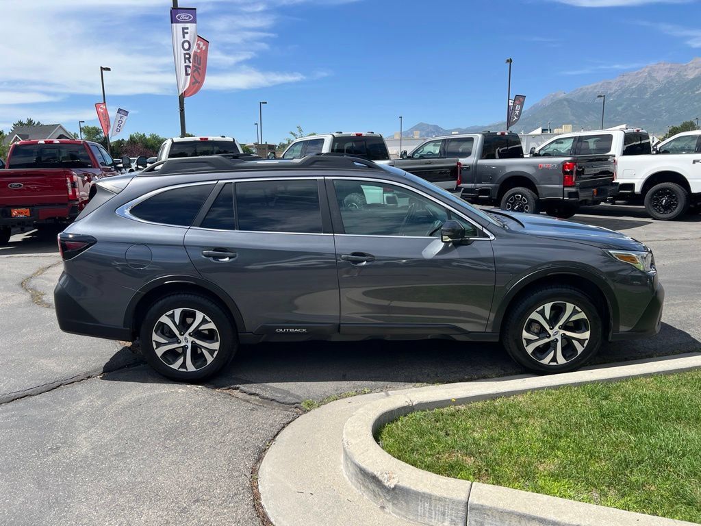 Used 2022 Subaru Outback Limited AWD/4WD image 7