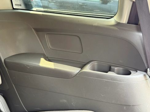 Used 2015 Honda Odyssey EX image 35