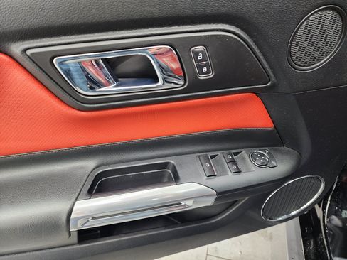 Used 2015 Ford Mustang GT Premium RWD image 36