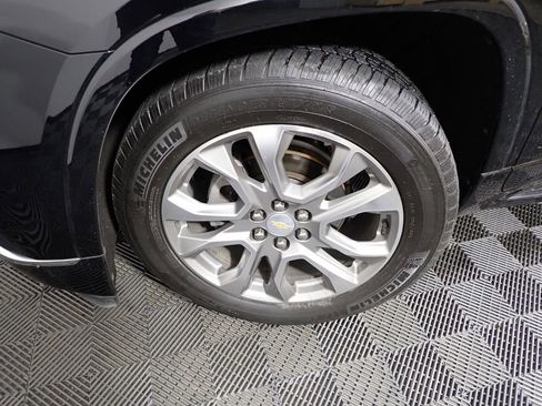 Used 2019 Chevrolet Traverse Premier w/ LPO, Blackout Package AWD/4WD image 49